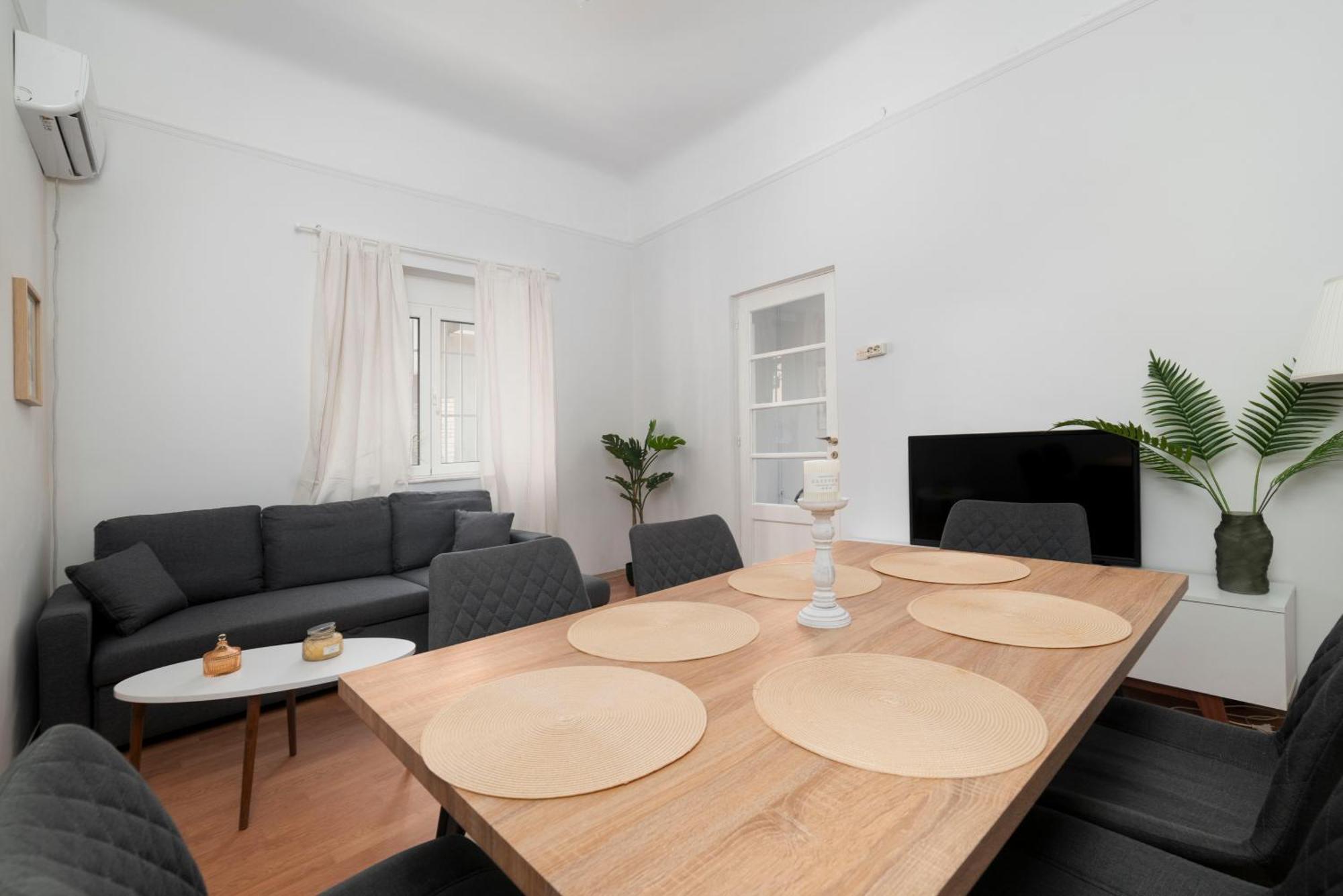Thissio Getaway 2Ba Next To Athens Ancient Market ภายนอก รูปภาพ