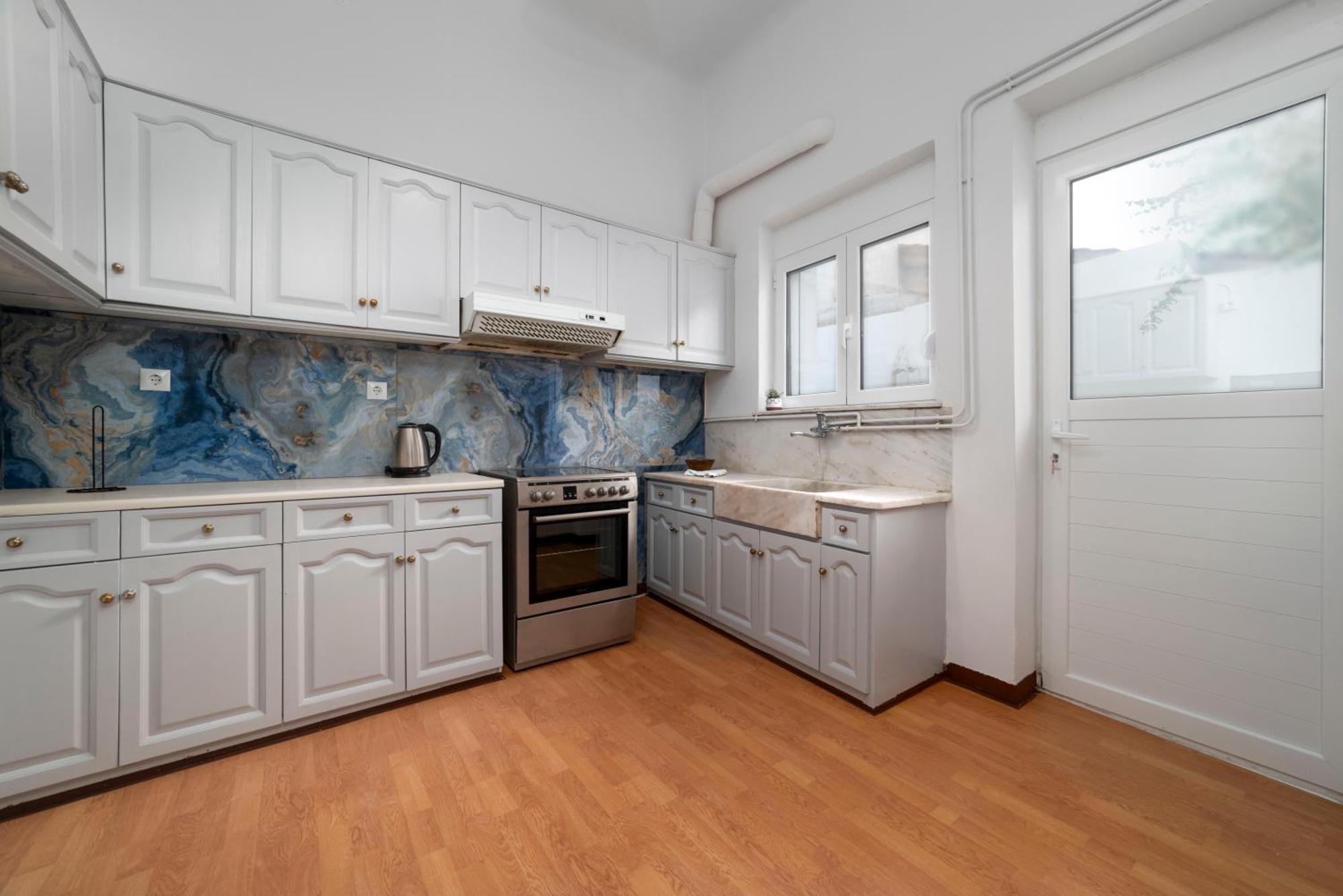 Thissio Getaway 2Ba Next To Athens Ancient Market ภายนอก รูปภาพ